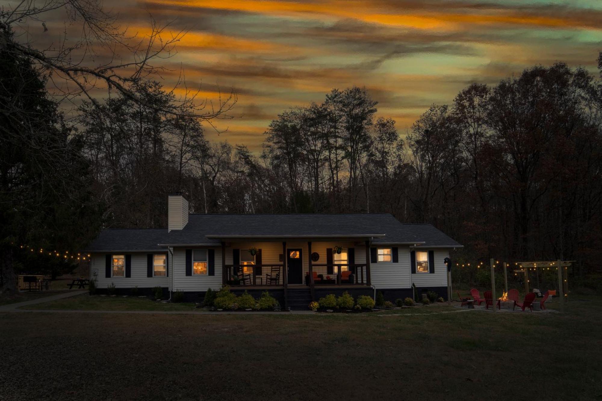 Entertainment Galore! Luxurious Property, Spectacular & Peaceful Setting, Great Location, Close To Major Attractions!! Pigeon Forge Zewnętrze zdjęcie