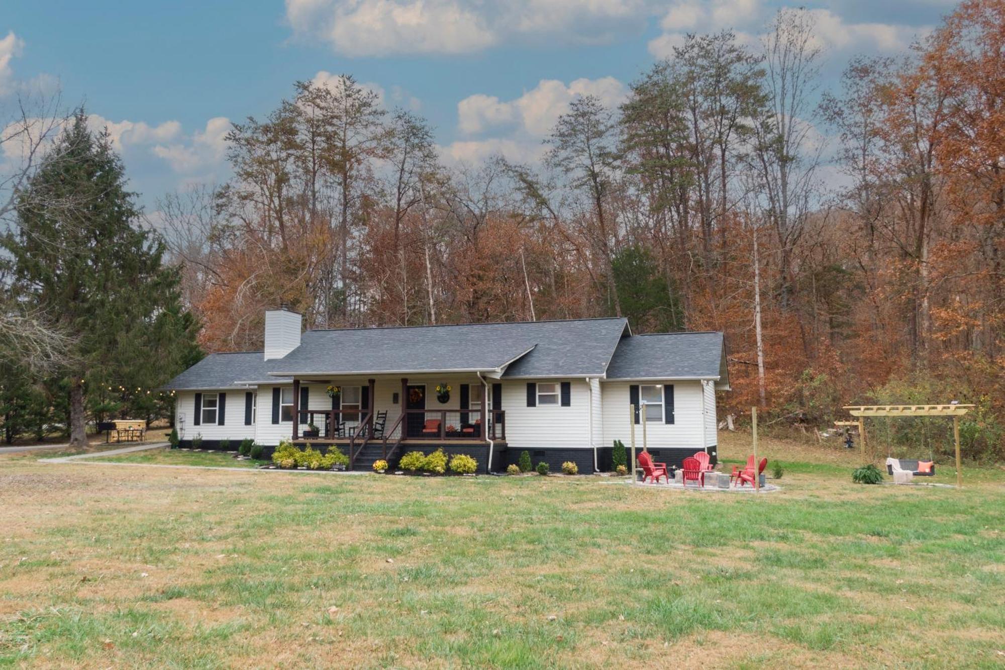 Entertainment Galore! Luxurious Property, Spectacular & Peaceful Setting, Great Location, Close To Major Attractions!! Pigeon Forge Zewnętrze zdjęcie