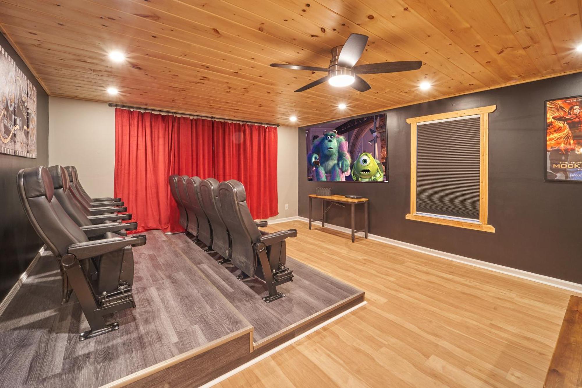 Entertainment Galore! Luxurious Property, Spectacular & Peaceful Setting, Great Location, Close To Major Attractions!! Pigeon Forge Zewnętrze zdjęcie